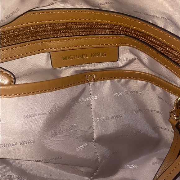 Michael Kors Signature Logo Fulton Bag - Picture 8 of 11